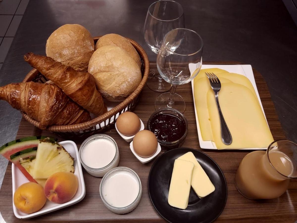 Hotel Des Roches Cugnon Екстериор снимка